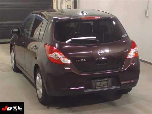 Nissan TIIDA