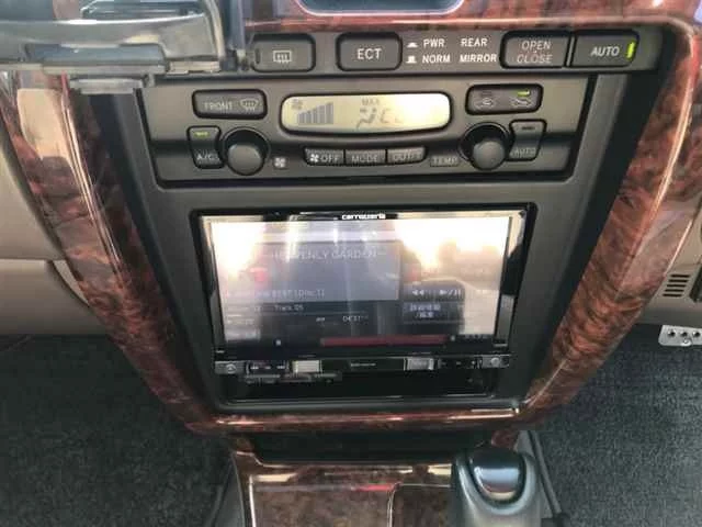 Toyota HILUX SURF