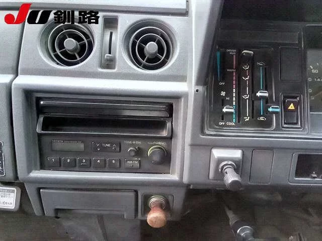 Toyota HIACE TRUCK