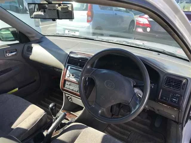 Toyota CORONA PREMIO