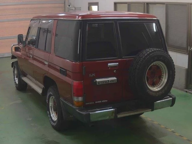 Toyota LAND CRUISER