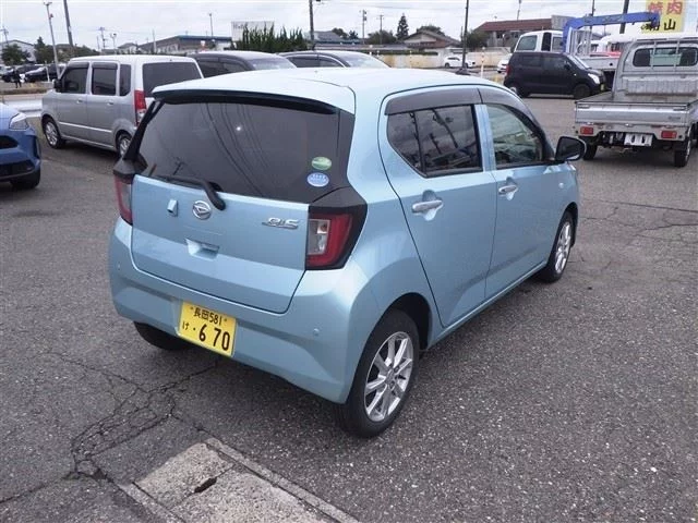 Daihatsu MIRA E S