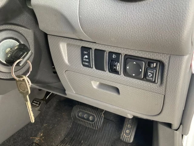 Nissan AD