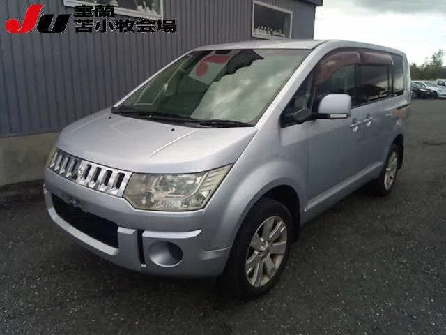 Mitsubishi DELICA D5