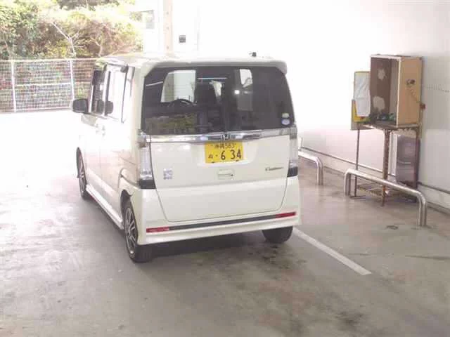 Honda N BOX