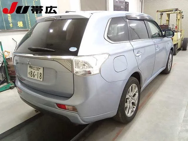 Mitsubishi OUTLANDER PHEV