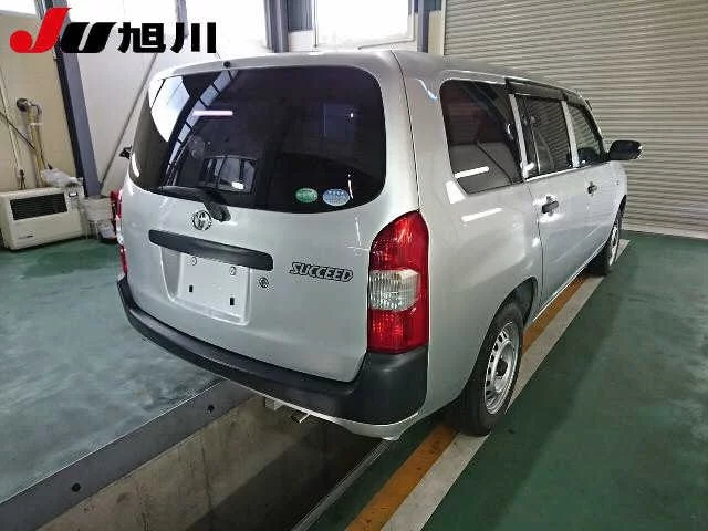 Toyota SUCCEED