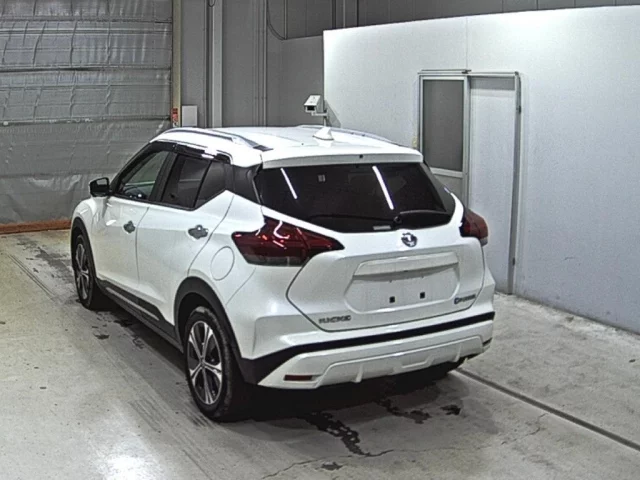 Nissan KIX