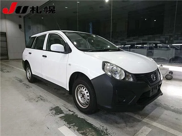 Nissan AD