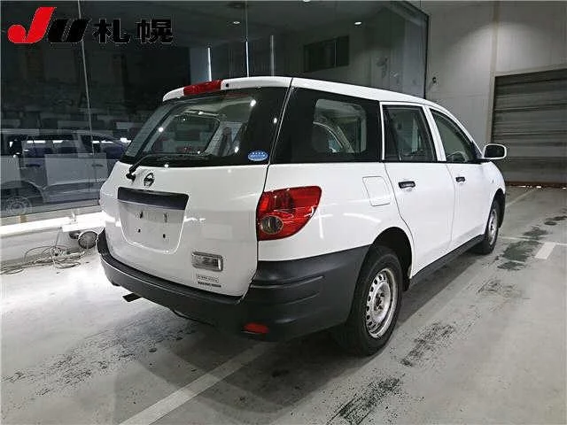 Nissan AD