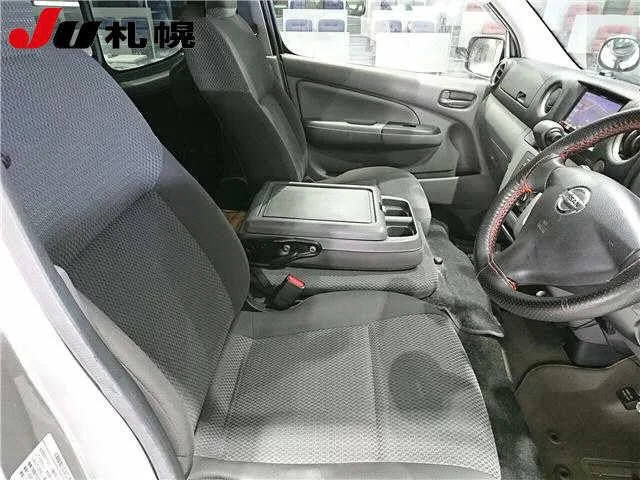 Nissan CARAVAN VAN