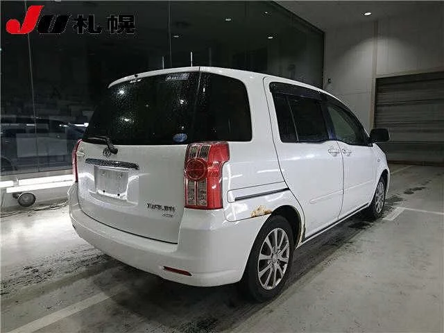 Toyota RAUM