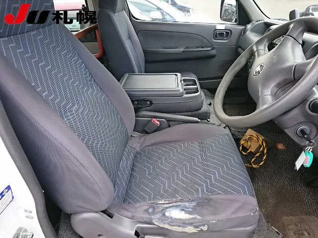 Nissan CARAVAN BUS