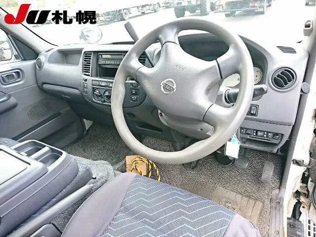 Nissan CARAVAN BUS