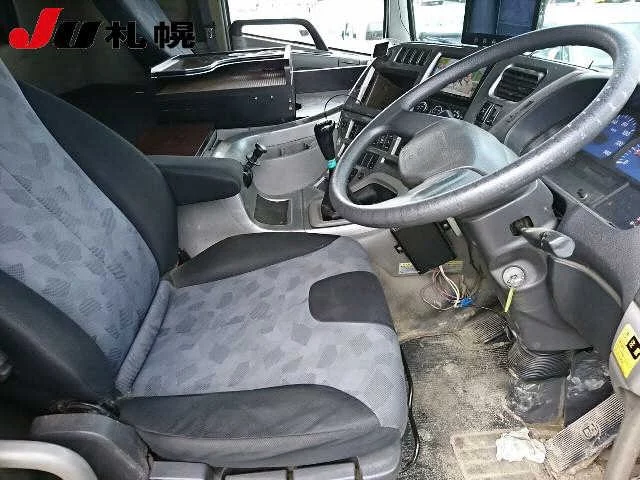 Nissan QUON