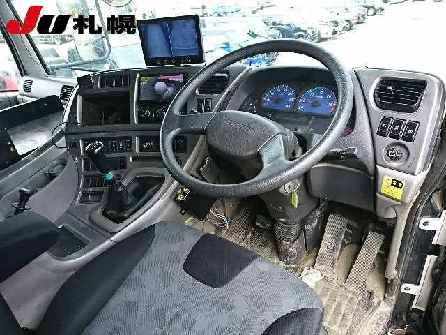 Nissan QUON