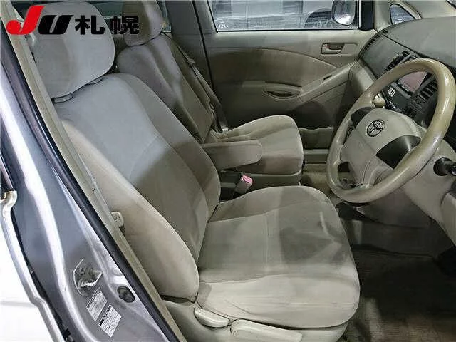 Toyota ISIS