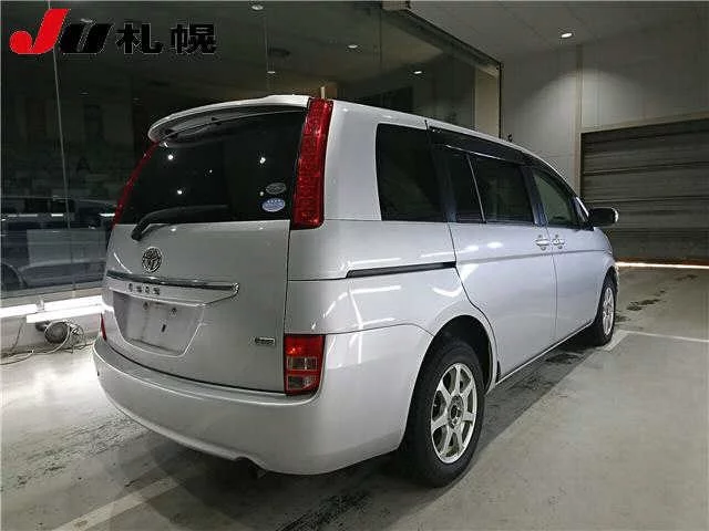 Toyota ISIS