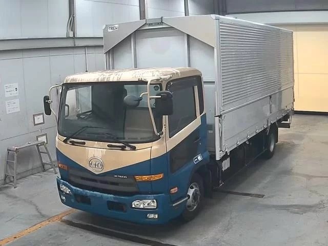 Nissan CONDOR