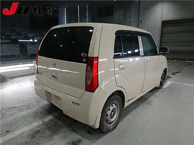 Nissan PINO