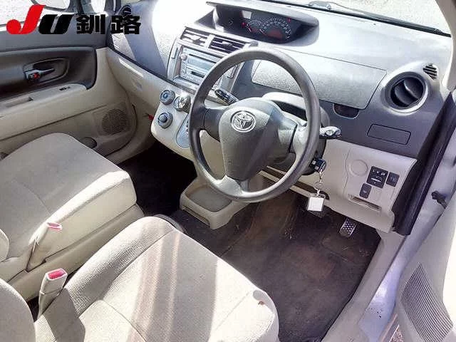 Toyota PASSO SETTE