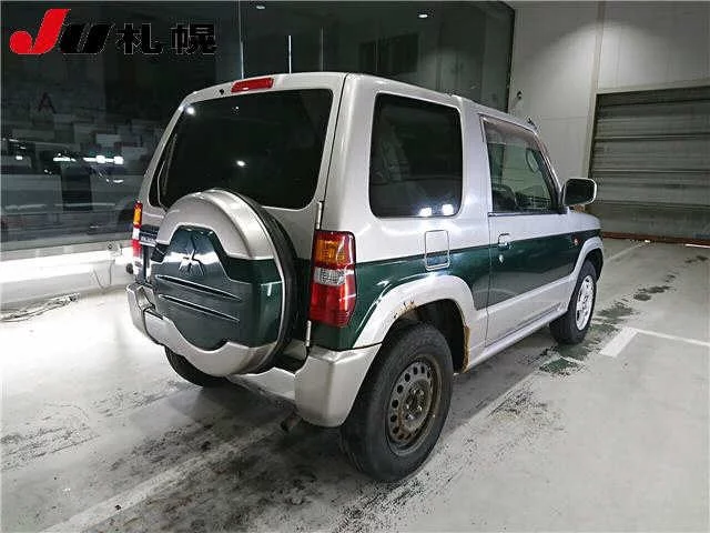 Mitsubishi PAJERO MINI