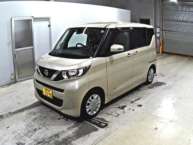 Nissan ROOX