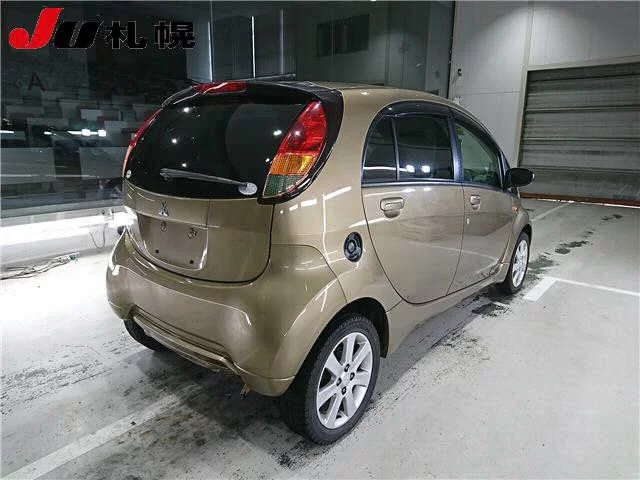 Mitsubishi I