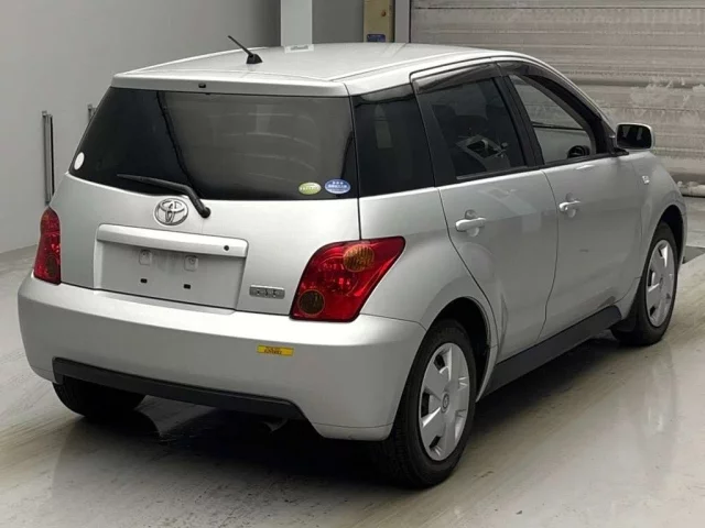 Toyota IST