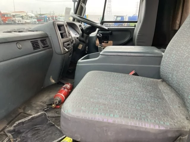 Nissan CONDOR