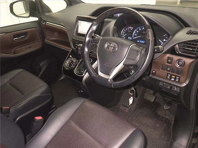 Toyota ESQUIRE