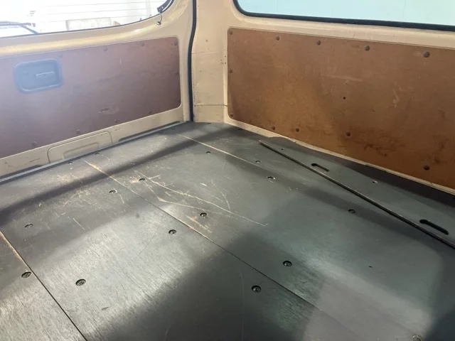 Nissan CARAVAN VAN