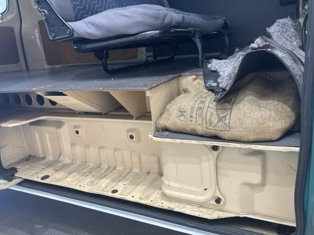 Nissan CARAVAN VAN