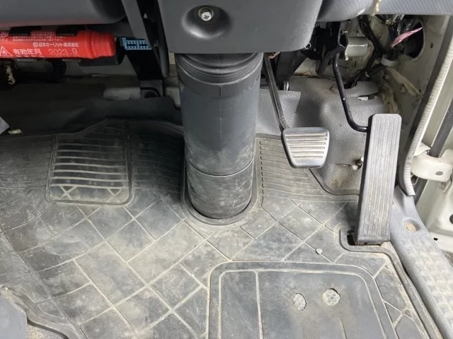Mazda TITAN