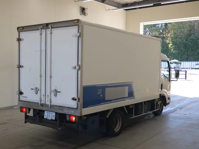 Mazda TITAN