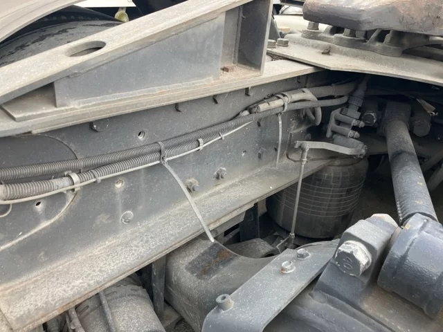 Nissan TRUCK