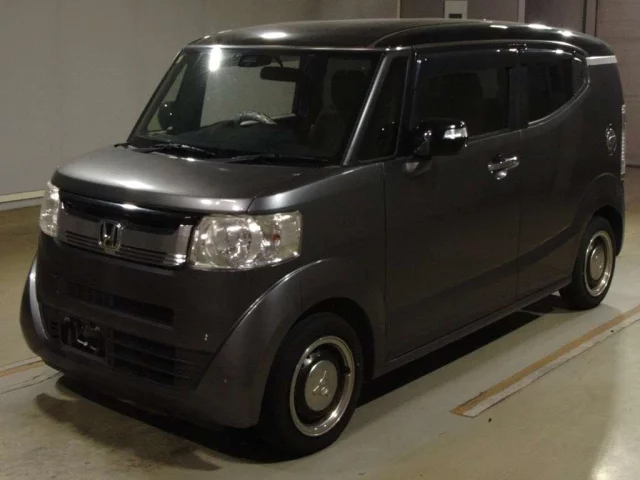 Honda N BOX SLASH
