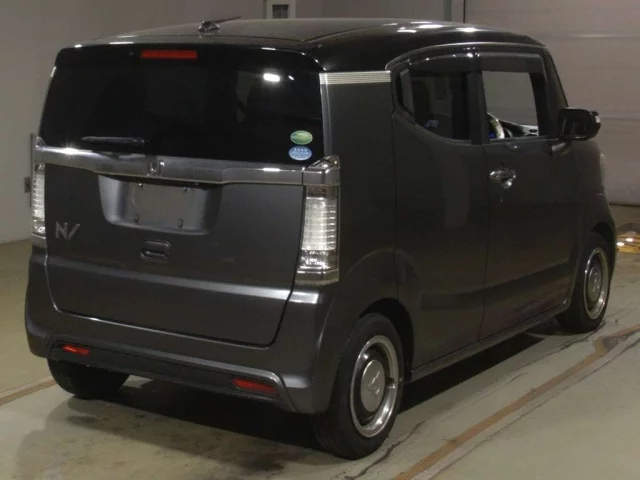 Honda N BOX SLASH