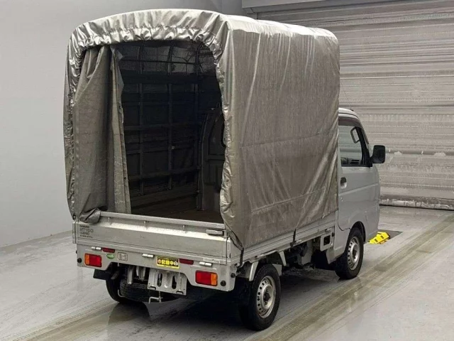 Nissan CLIPPER TRUCK