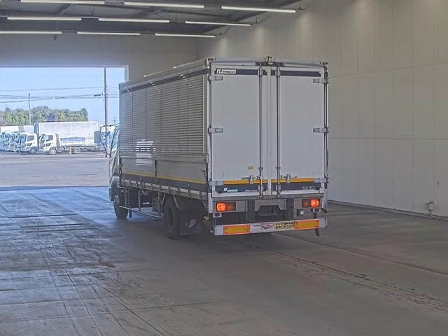Mitsubishi FUSO FIGHTER