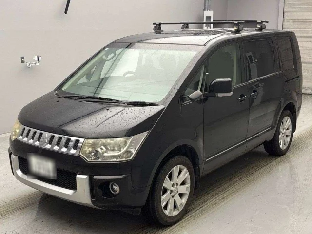 Mitsubishi DELICA D5