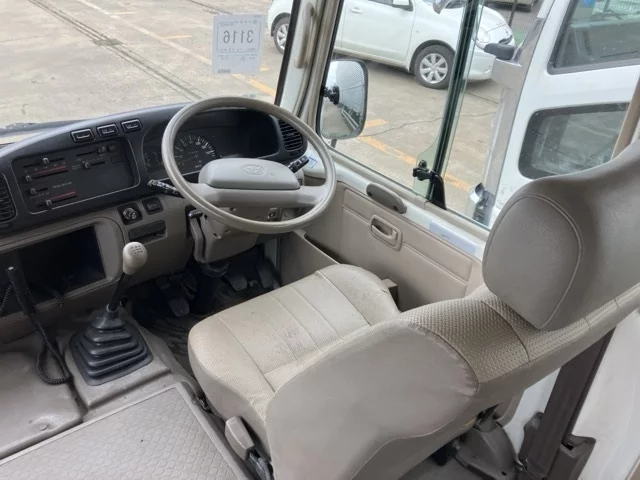 Toyota COASTER