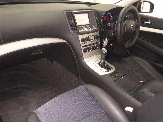 Nissan SKYLINE