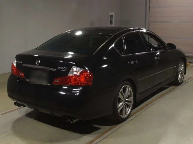 Nissan FUGA