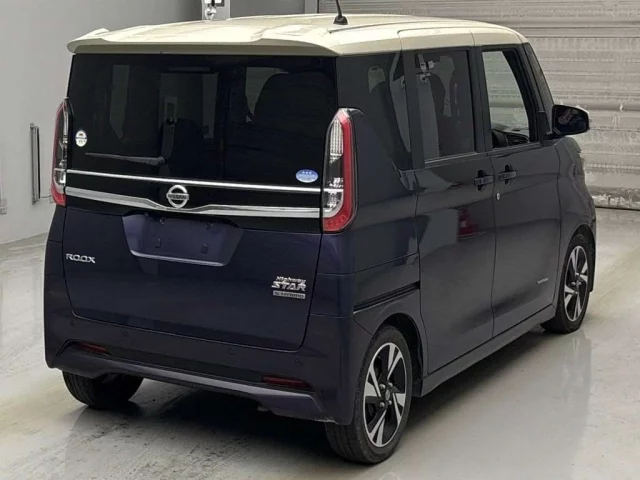 Nissan ROOX