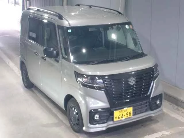Suzuki SPACIA BASE