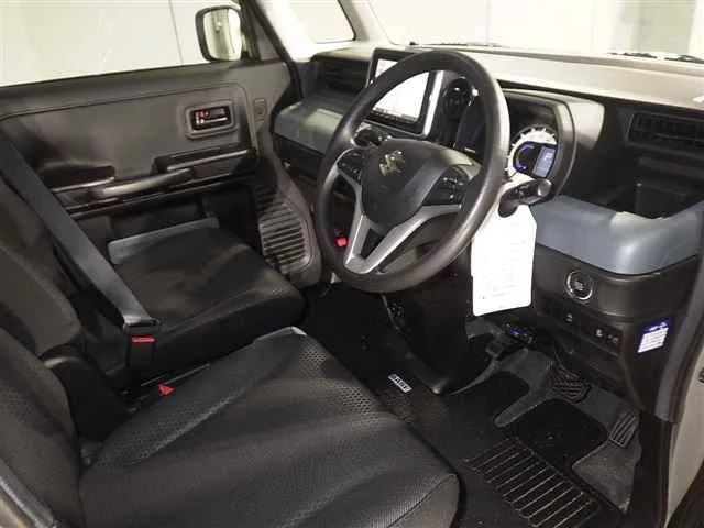 Suzuki SPACIA BASE