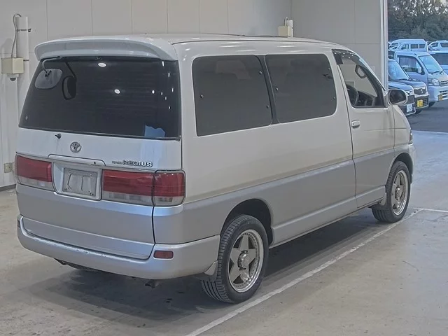 Toyota HIACE REGIUS