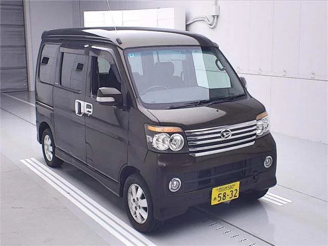 Daihatsu Atrai Wagon