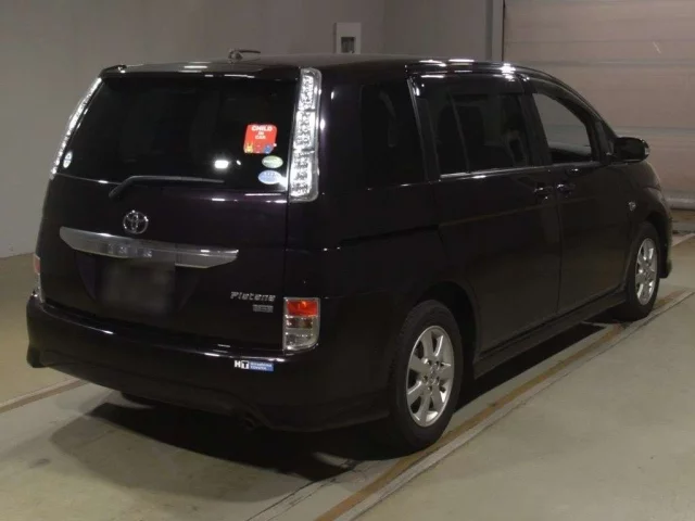 Toyota ISIS